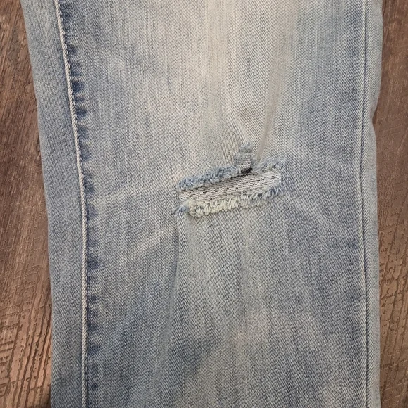 Levi's Signature High Rise Ankle Straight Jeans Size 8 Light Blue Distressed NWT - Picture 8 of 14